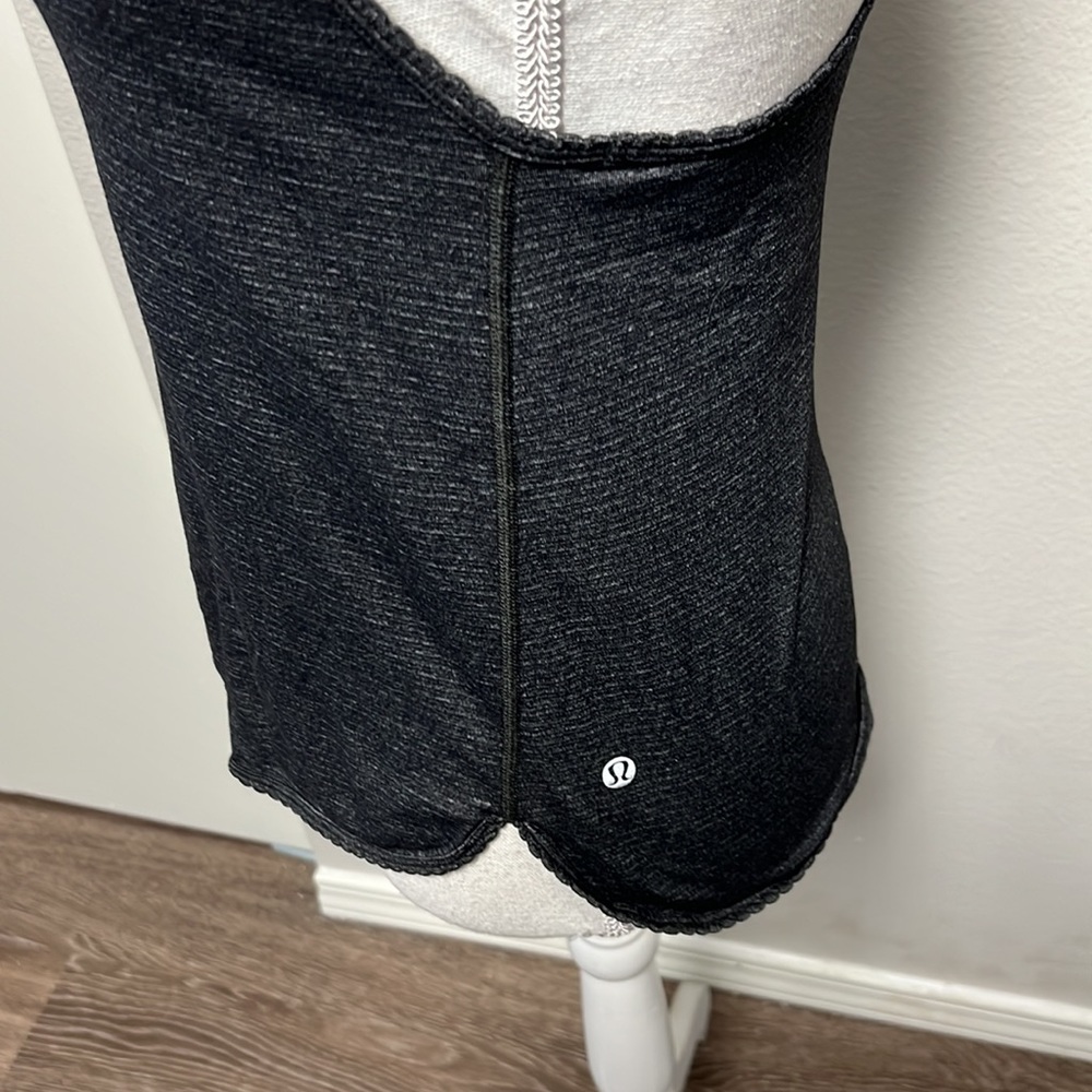 Lululemon top - Picture 4 of 5